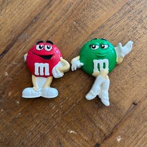 Lot of 2 Vintage M&M Refrigerator Magnets Red and Green M&M Approx. 2 1/2" as is